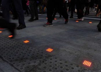 Tecnología y Urbanismo: Peatones Tecnológicos