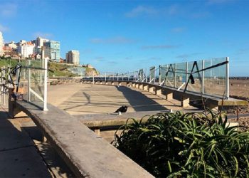 Arquitectos y urbanistas insisten en el avasallamiento de algunos privados sobre el espacio público