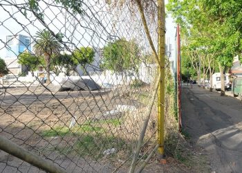 Por temor a las inundaciones, los vecinos resisten una obra en Saavedra