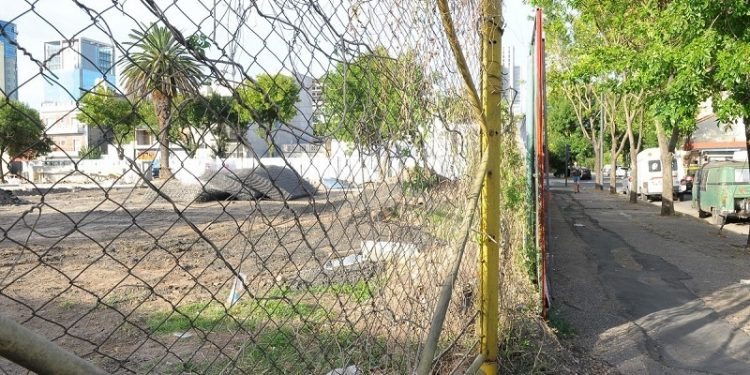 Por temor a las inundaciones, los vecinos resisten una obra en Saavedra