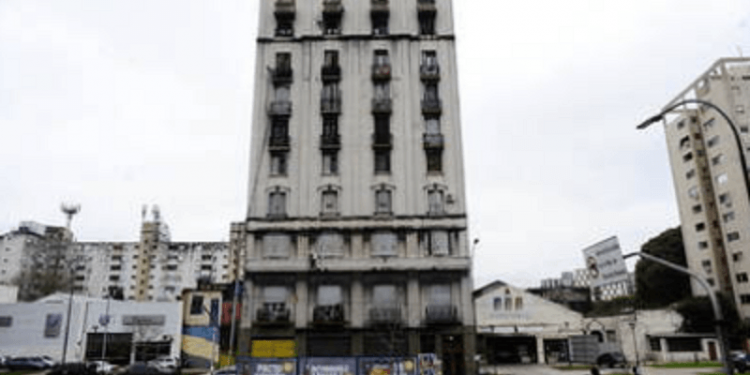 Casa Marconetti: el edificio que resiste la llegada del Metrobus al Sur