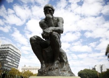 Nuevo estatus: el Obelisco y otras 59 esculturas serán monumento histórico