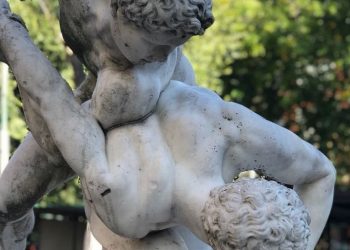 Preocupación por el futuro de las esculturas y monumentos durante las obras en el microcentro