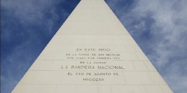El Obelisco: un ícono porteño que hoy cumple 82 años