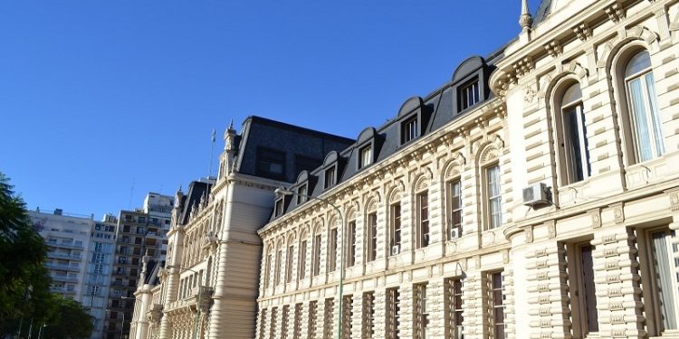 Inquietud por el recorte de las “actividades reservadas” a los arquitectos