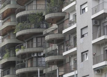 La venta de inmuebles se disparó en abril, pero esperan que se frene en los próximos meses