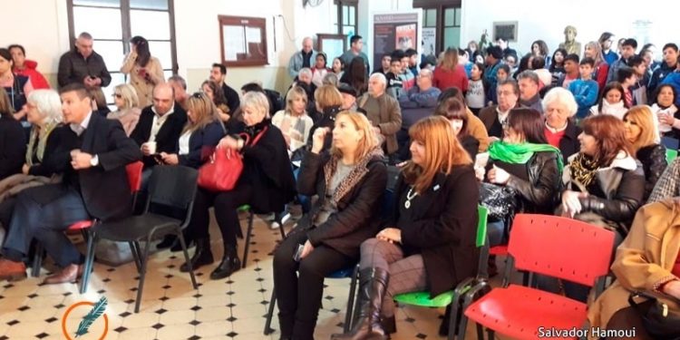 Presentaron “Rosario: Historias de Aquí a la Vuelta”, un proyecto social y educativo sobre la ciudad