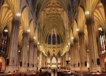 Itinerarios turístico-religiosos en Mar del Plata – Entrevista a Analía Benítez