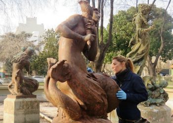 Avanza la restauración del patrimonio escultórico de Mar del Plata