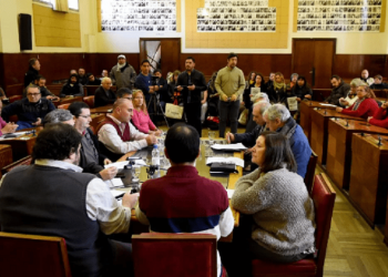 El servicio de transporte público, eje de una mesa de trabajo en el Concejo