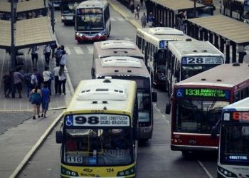 Tecnología y Urbanismo: El colectivo es el medio de transporte público más elegido por los porteños
