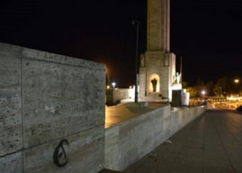 Juntan firmas para que no se recorten obras en el Monumento