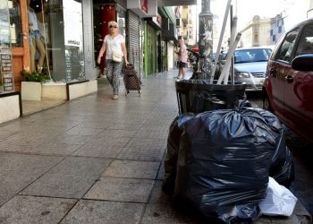 Según una encuesta, la ciudad está sucia y falta mantenimiento en los espacios públicos
