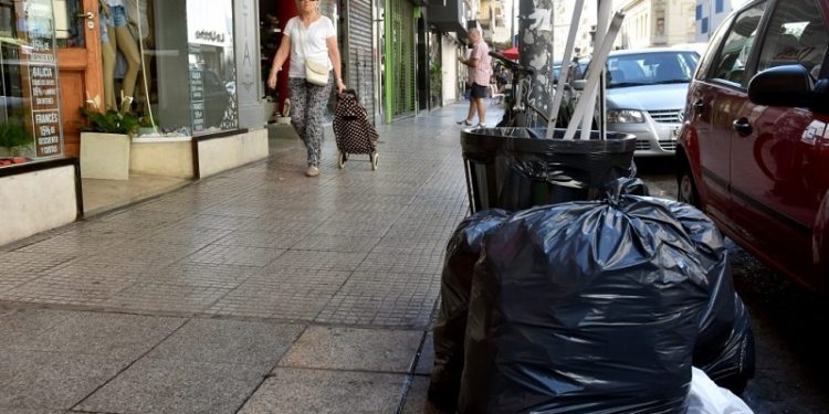Según una encuesta, la ciudad está sucia y falta mantenimiento en los espacios públicos
