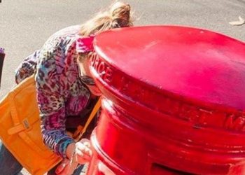 La preservación de los últimos buzones – Entrevista a Matías Profeta