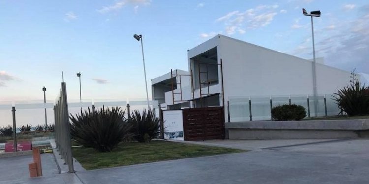 Piden la demolición de polémica obra en balneario de Playa Grande