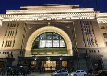 Estación Constitución: le sacaron los andamios y se ve como hace cien años