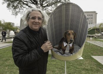 Muestra de diseño “Casas de perros” – Entrevista a Julio Oropel