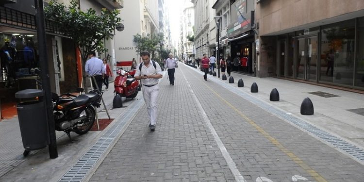 Sumarán corredores para unir barrios caminando y evalúan bajar las velocidades máximas