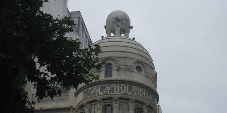 Analizan la arquitectura y la historia de edificios y casa de Rosario