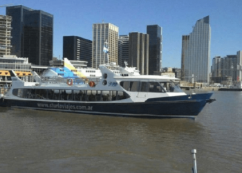 Una lancha ya une San Isidro y el centro