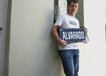 Carteles de calles, patrimonio porteño – Entrevista a Rodolfo Sánchez