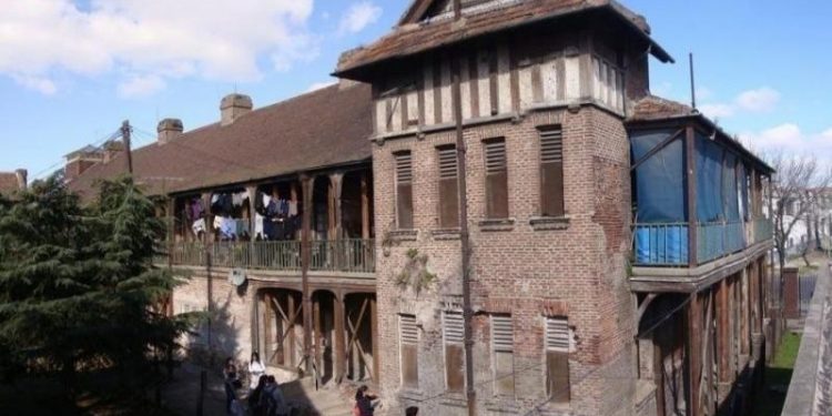 Apuntalarán bloque en Colonia Sola