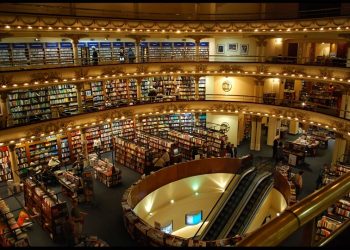 Por su arquitectura e historia, destacan a la librería Ateneo Grand Splendid como la más linda del mundo