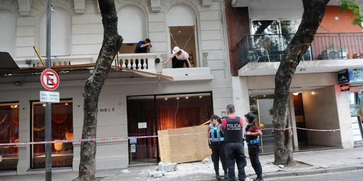 Fachadas en riesgo: hay una denuncia por día, pero se demoran los arreglos porque los consorcios no tienen plata