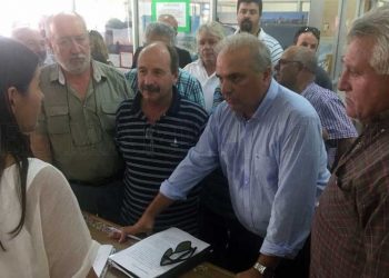 Exigen que la Justicia declare a Uber como un “transporte ilegal”