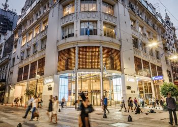 Seis grandes compiten por la Casa Matriz del Banco Ciudad