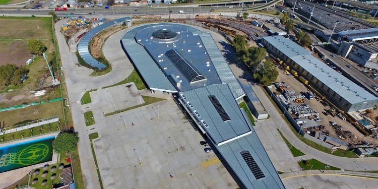 A dos años de su inauguración, la terminal de Villa Soldati recibe un colectivo por día