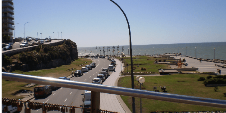 Arquitectura del borde costero marplatense – Entrevista a Pablo Rescia