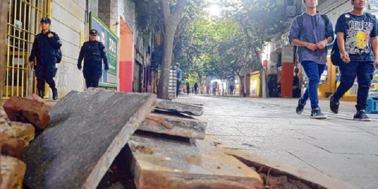 Proponen transformar el inicio de la peatonal Córdoba en un “Caminito” rosarino