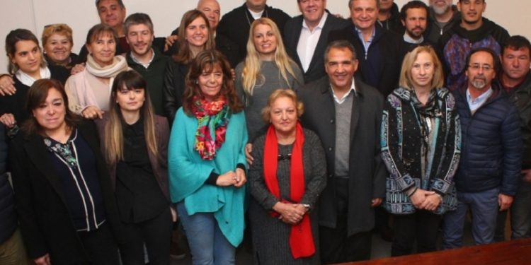 Candidatos a intendentes firmaron un compromiso por el Basural de Mar del Plata