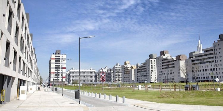 Crece la expectativa en Barracas por el complejo que sumará 10.000 vecinos