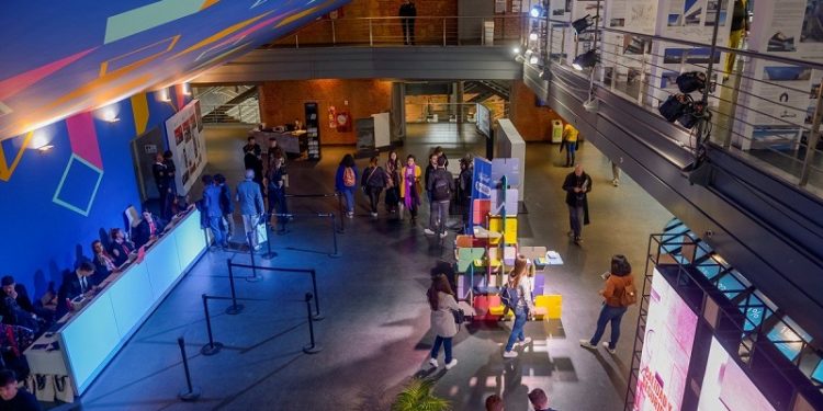 Sustentabilidad y vivienda social, los temas clave en arranque de la Bienal de Arquitectura