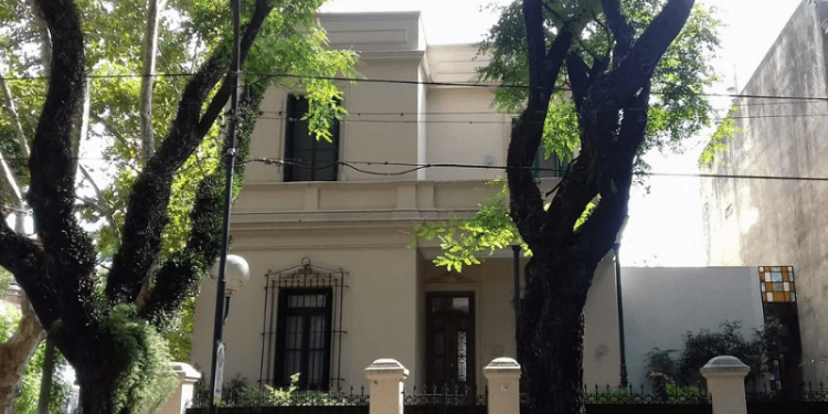 En Vicente López acuerdan con los dueños de viejas casonas para protegerlas