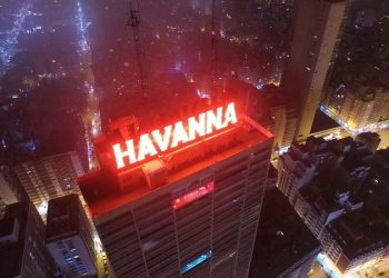 La historia del rascacielos más alto de Mar del Plata que cumple medio siglo de vida