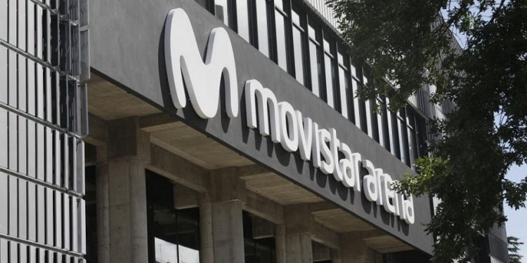 Sigue la lucha contra el Movistar Arena