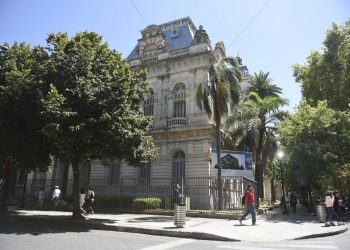 Hay millonaria inversión para refaccionar la Facultad de Derecho de la UNR