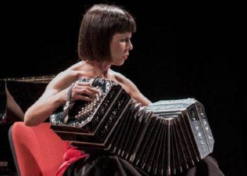 El tango vuelve a decir presente en medio de la cuarentena – Entrevista a Carla Algeri