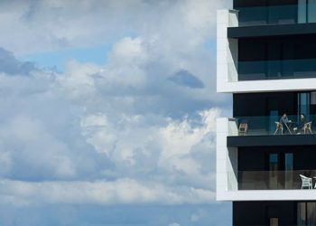 Las escenas de un tiempo vivido desde el balcón