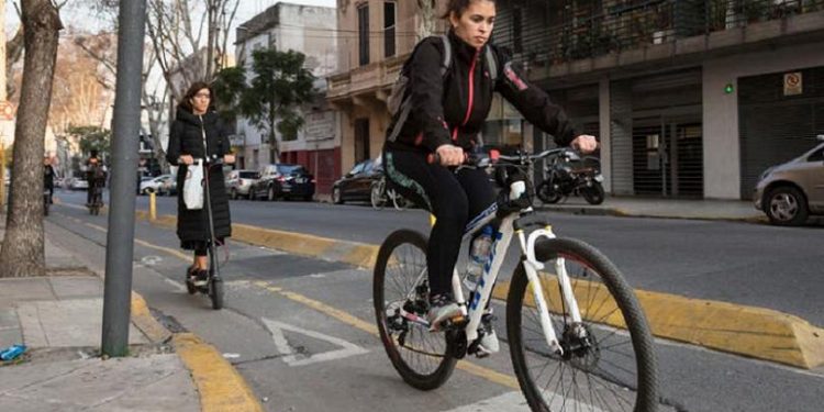 Las opciones más buscadas para reemplazar a trenes y colectivos