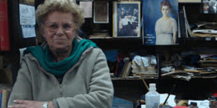 Difícil momento de centenaria librería de Rosario – Entrevista a Amalia Longo