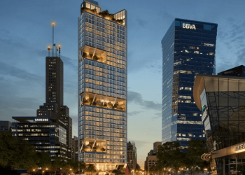 Pese a la crisis, el arquitecto Norman Foster arrancó la construcción de un mega edificio de oficinas