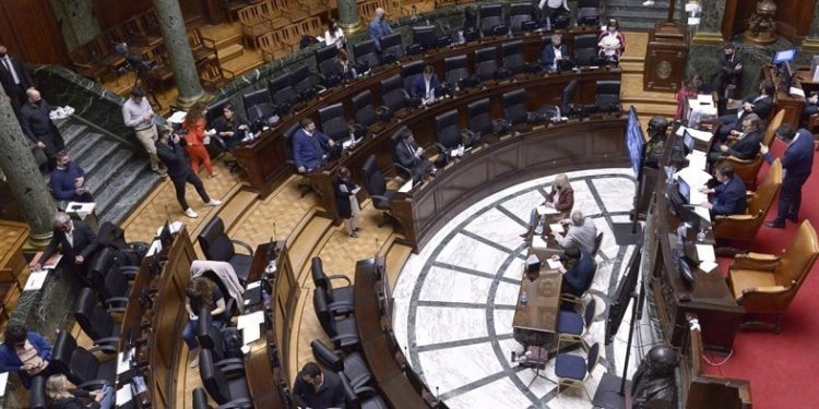 Proponen hacer plazas a cambio de que les autoricen obras privadas