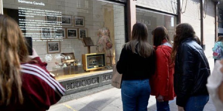 Las vidrieras de La Favorita volvieron a deslumbrar a los rosarinos