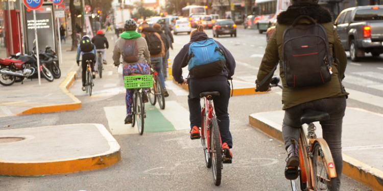 En pandemia creció el uso de la bicicleta, pero también el del auto