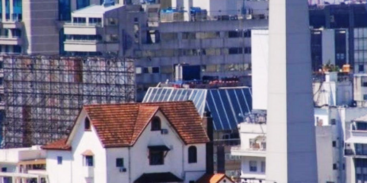 El chalet Díaz de la 9 de Julio: 40 años en desuso pero no lo venden